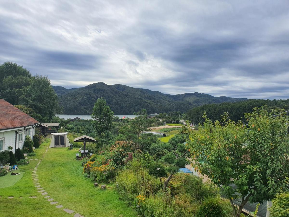 Walking Sky Pension Капхён Экстерьер фото